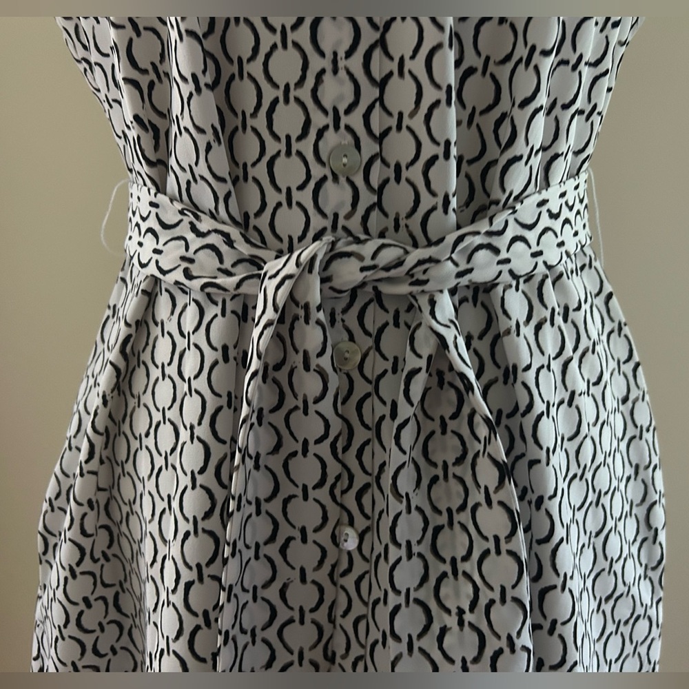 CUTE White w/Black/Brown Dress - Picture 3 of 7